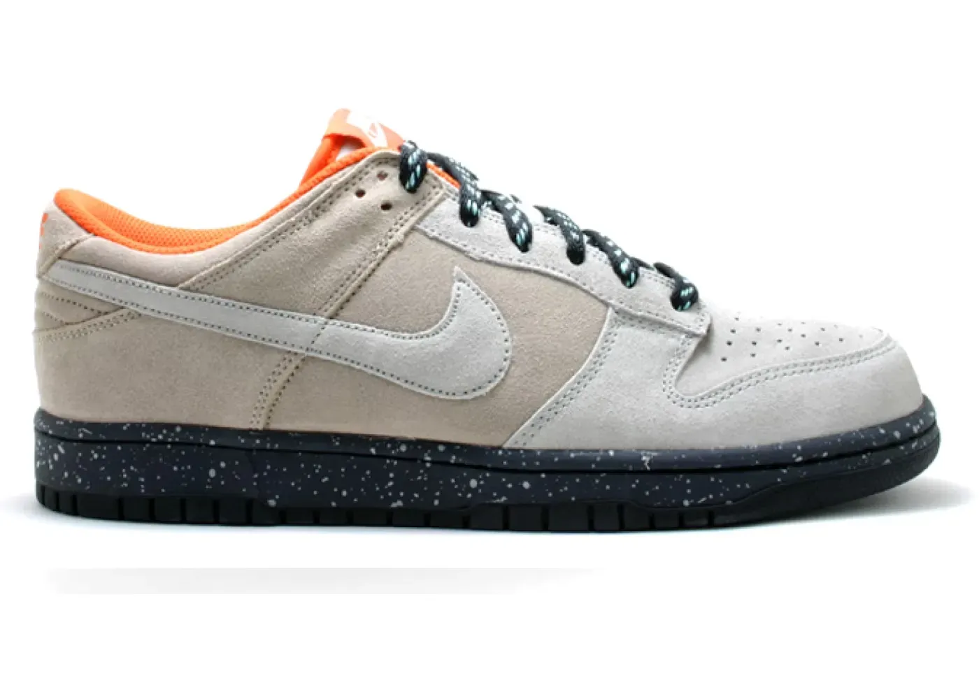 Фото № 1 с приближением к товару «‎Nike Dunk CL»
