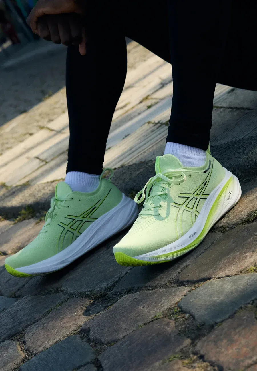 Фото № 2 с приближением к товару «‎GEL-NIMBUS 26»