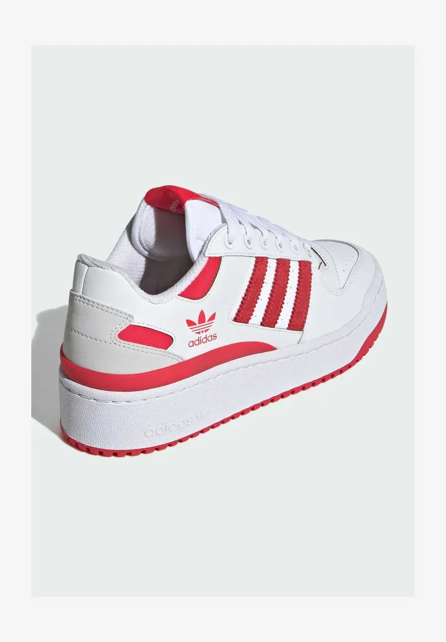 Фото № 4 с приближением к товару «‎FORUM BOLD STRIPES»