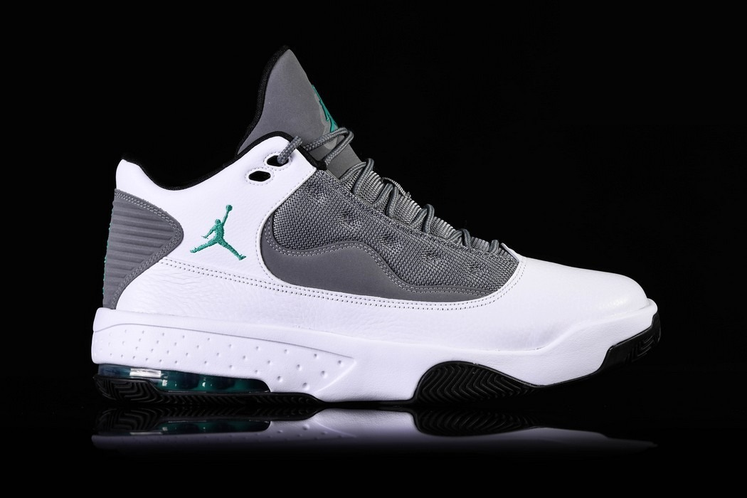 Фото № 2 с приближением к товару «‎Nike Air Jordan Max Aura 2 Wolf»