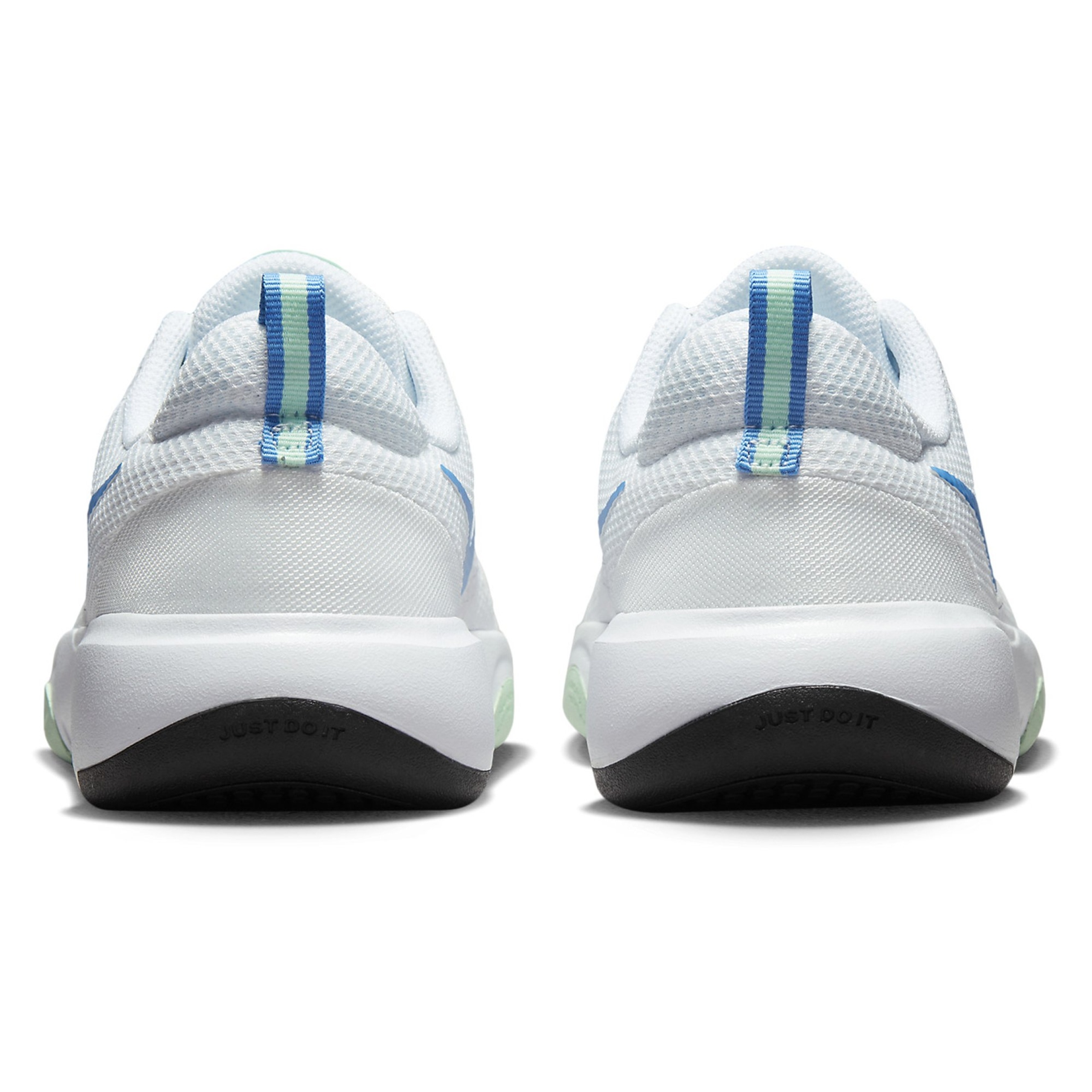 Фото № 4 с приближением к товару «‎Nike City»