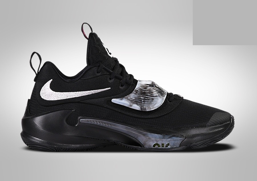 Фото № 1 с приближением к товару «‎Nike Zoom Freak 3 Chrome»