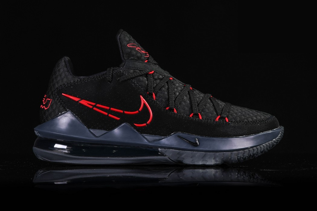 Фото № 1 с приближением к товару «‎Nike LeBron 17 Low 'Bred'»