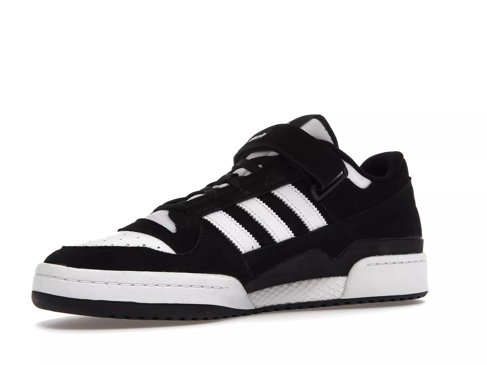 Фото № 3 с приближением к товару «‎adidas Forum Low Panda»