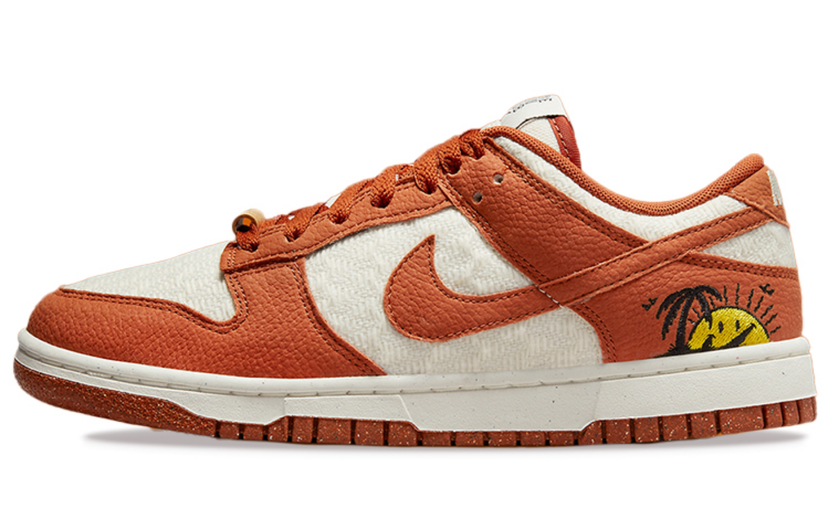 Фото № 1 с приближением к товару «‎Nike Dunk Low SE Skate Shoes Sun Club»