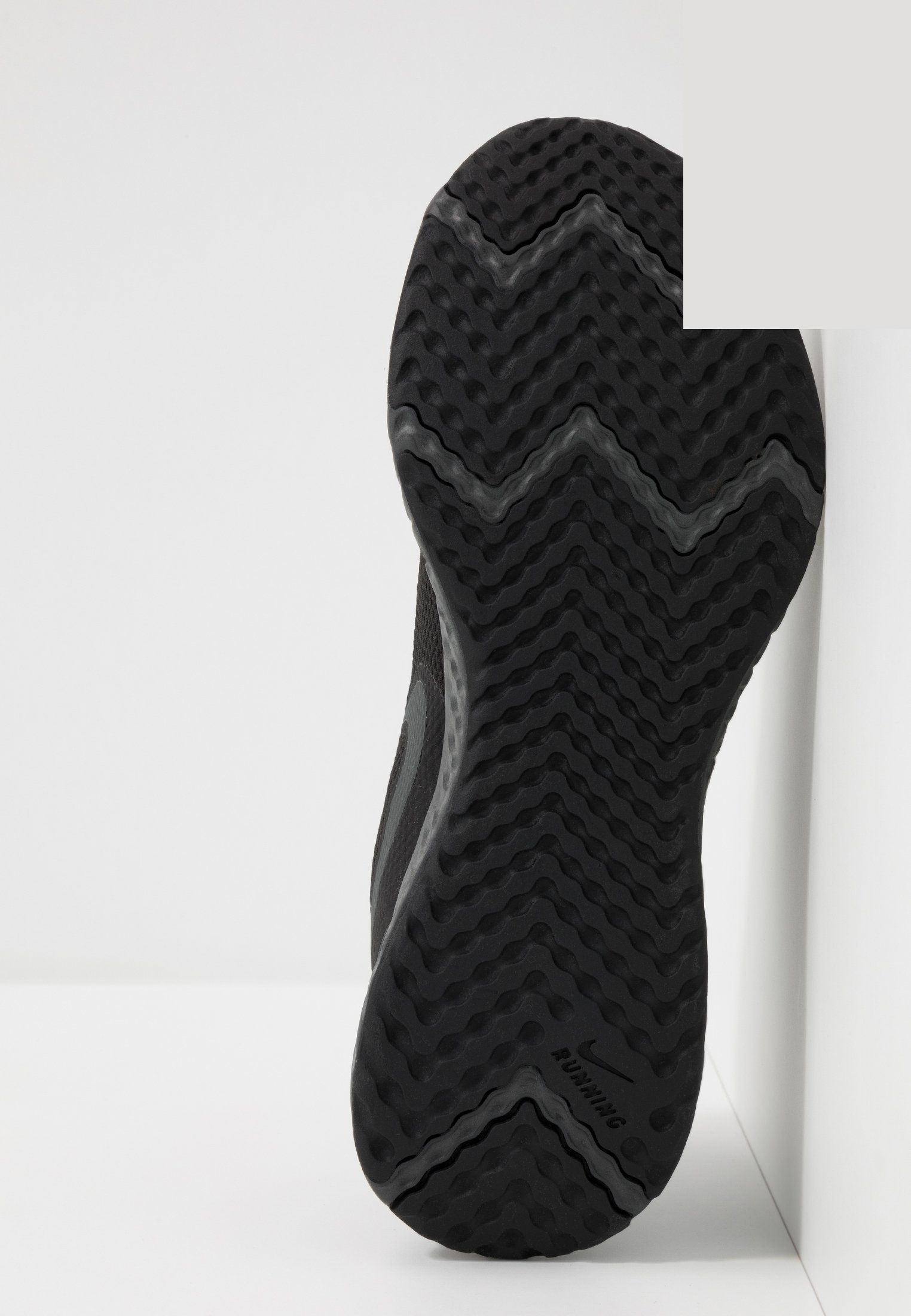 Фото № 5 с приближением к товару «‎Nike Revolution 5»