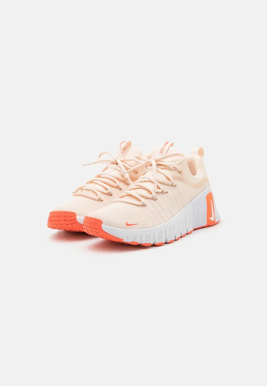 Фото № 4 с приближением к товару «‎FREE METCON 6»