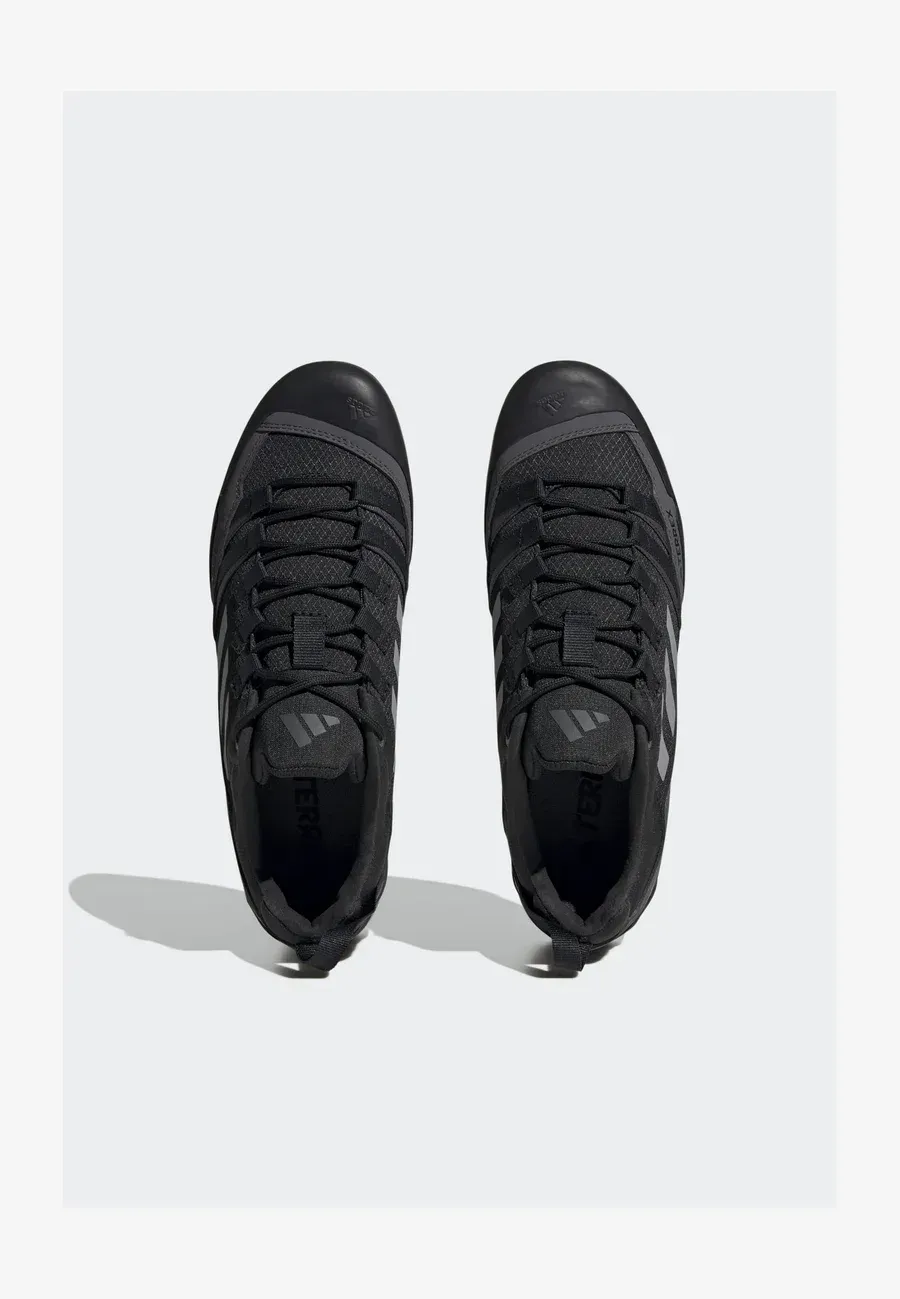 Фото № 4 с приближением к товару «‎TERREX SWIFT SOLO HIKING»