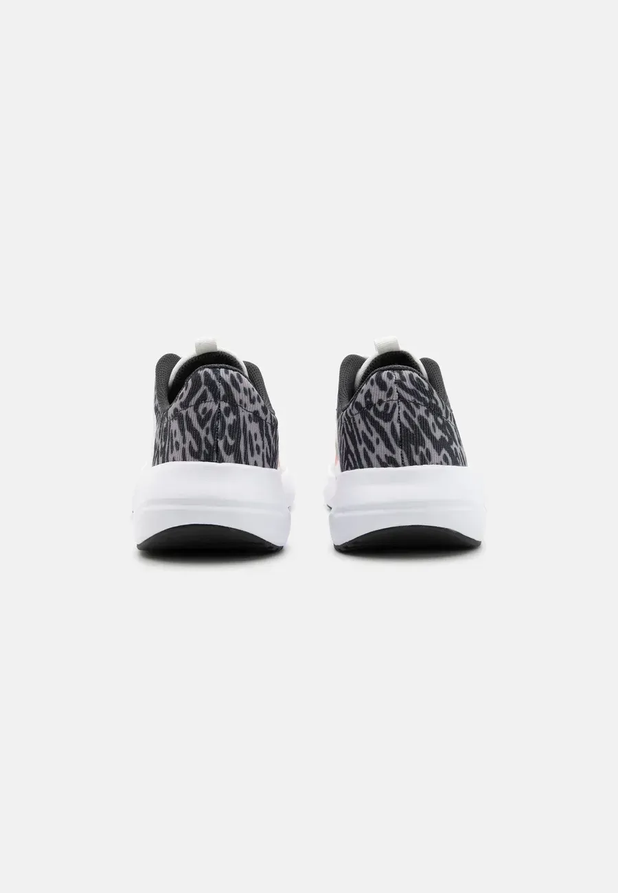 Фото № 3 с приближением к товару «‎IN SEASON TR 13 PRM»