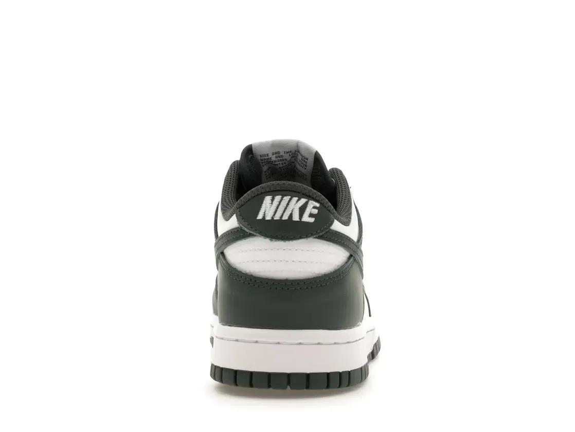Фото № 4 с приближением к товару «‎Nike Dunk Low»