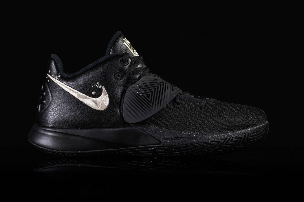 Фото № 2 с приближением к товару «‎Nike Kyrie Flytrap Iii »