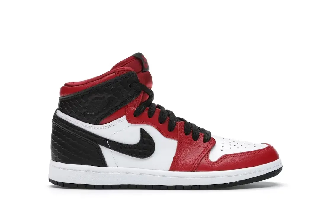 Фото № 1 с приближением к товару «‎Jordan 1 Retro High»