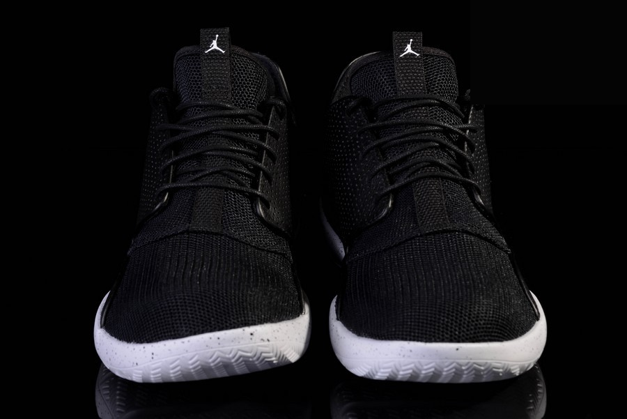 Фото № 2 с приближением к товару «‎Nike Air Jordan Eclipse ‘oreo’ »