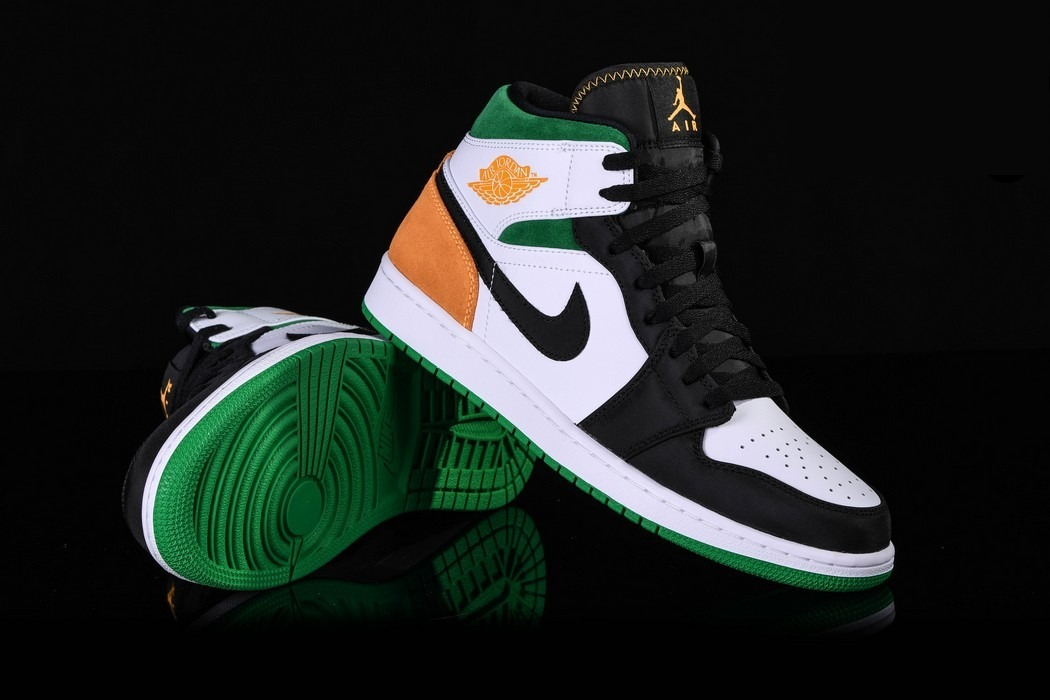 Фото № 2 с приближением к товару «‎Nike Air Jordan 1 Retro SE Oakland»