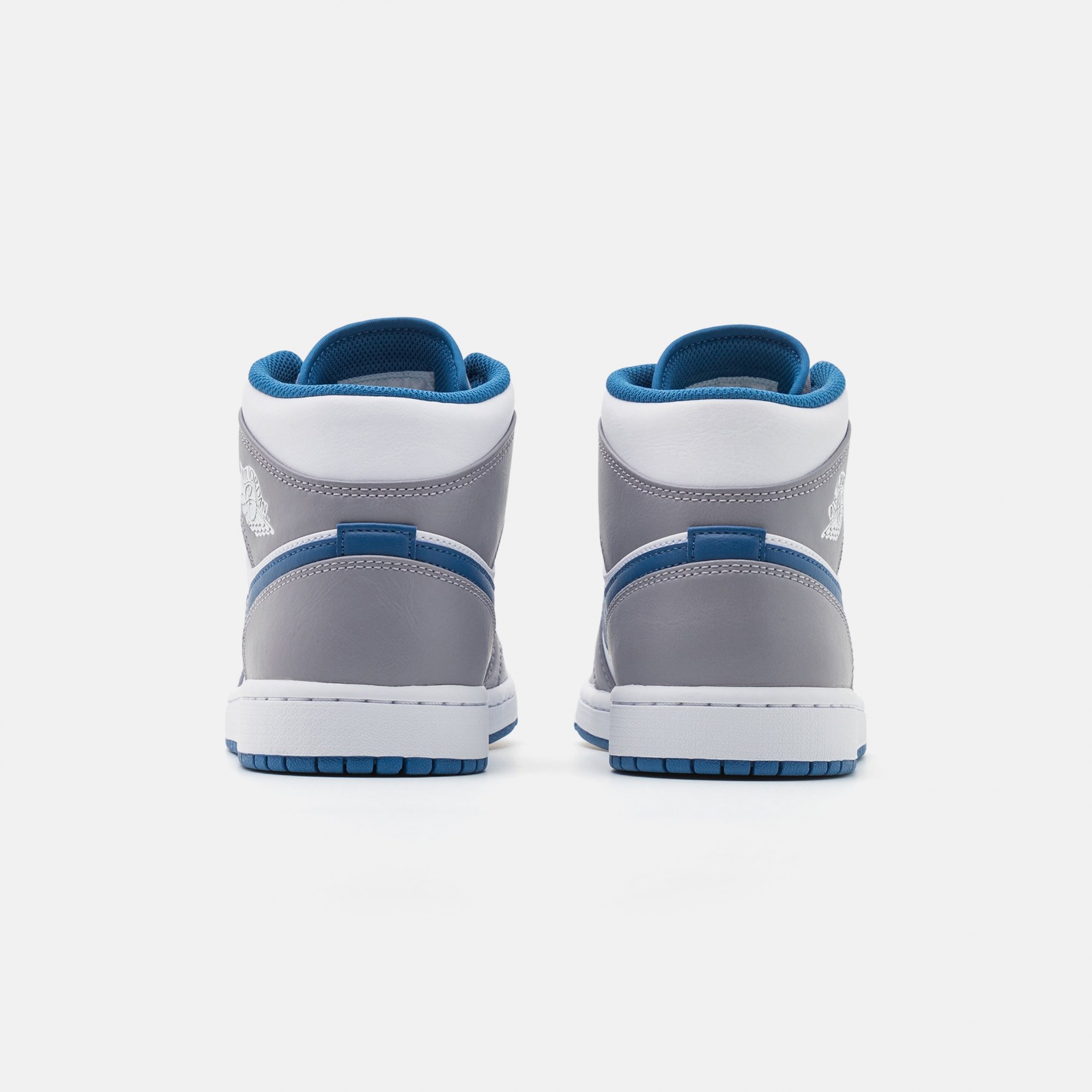 Фото № 3 с приближением к товару «‎Jordan Air 1 »