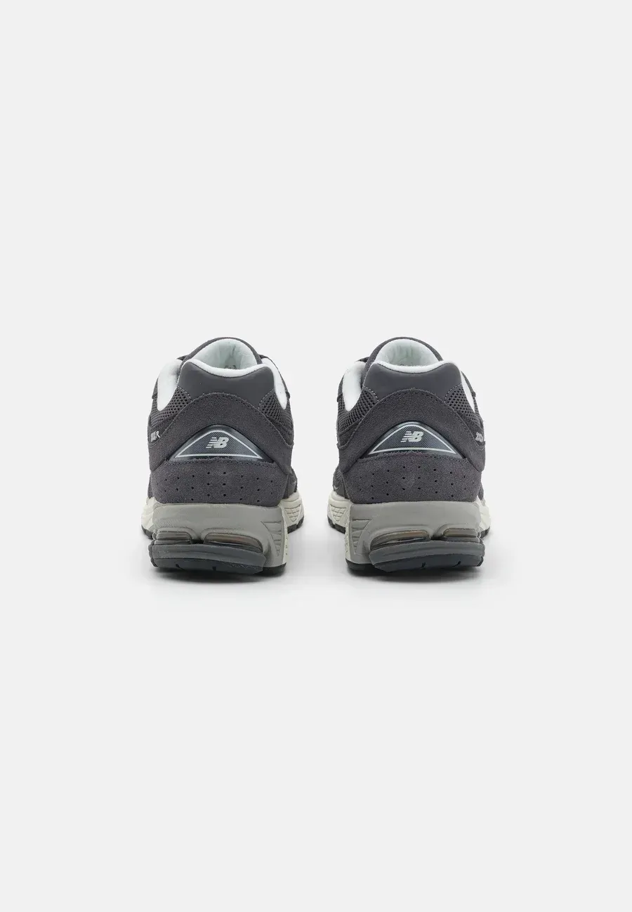 Фото № 3 с приближением к товару «‎M2002 UNISEX»