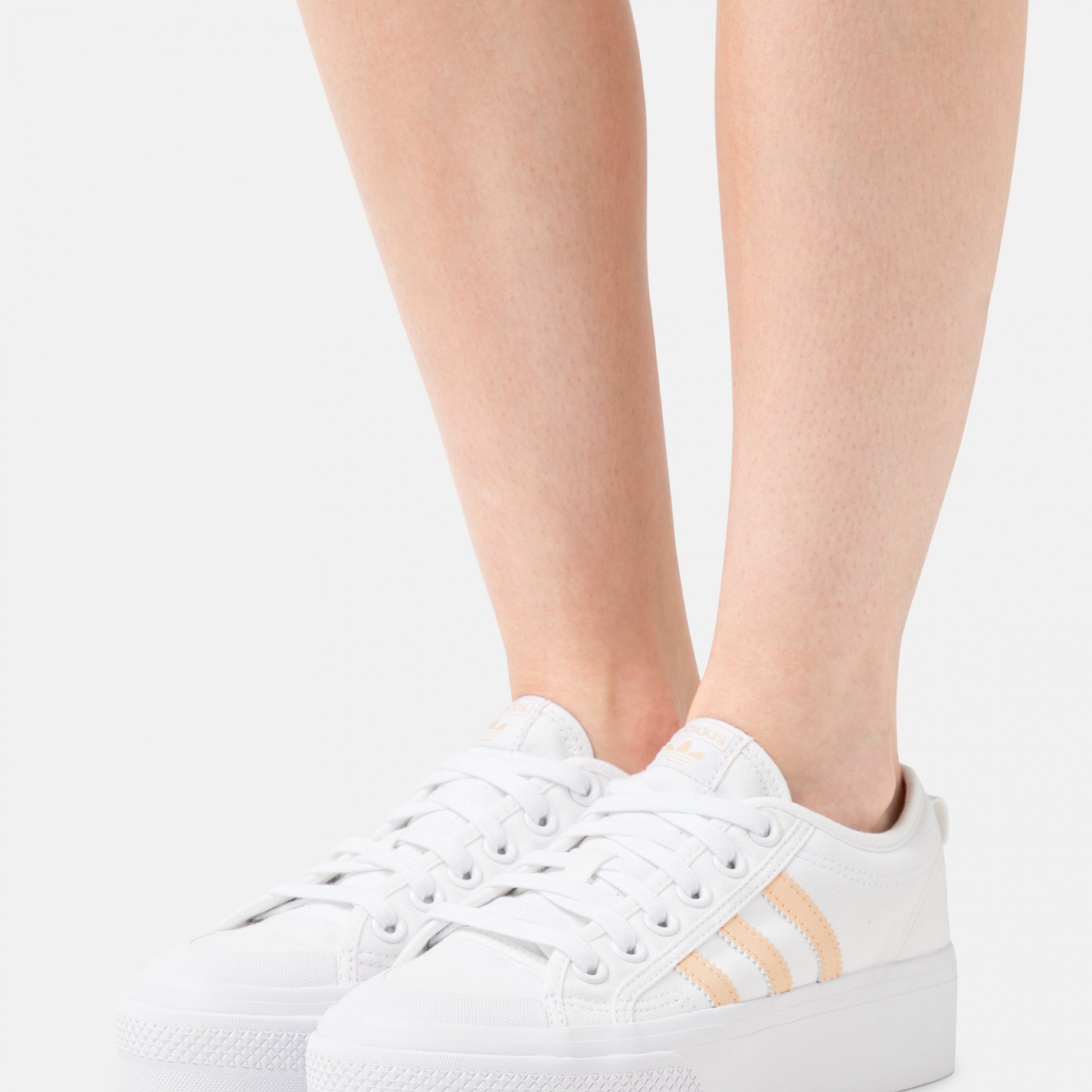 Фото № 2 с приближением к товару «‎Adidas Nizza Platform »