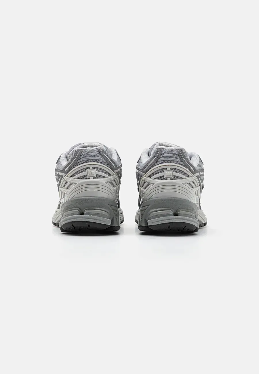 Фото № 3 с приближением к товару «‎M1906RLC UNISEX»