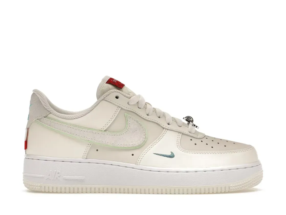 Фото № 1 с приближением к товару «‎Nike Air Force 1 Low '07»