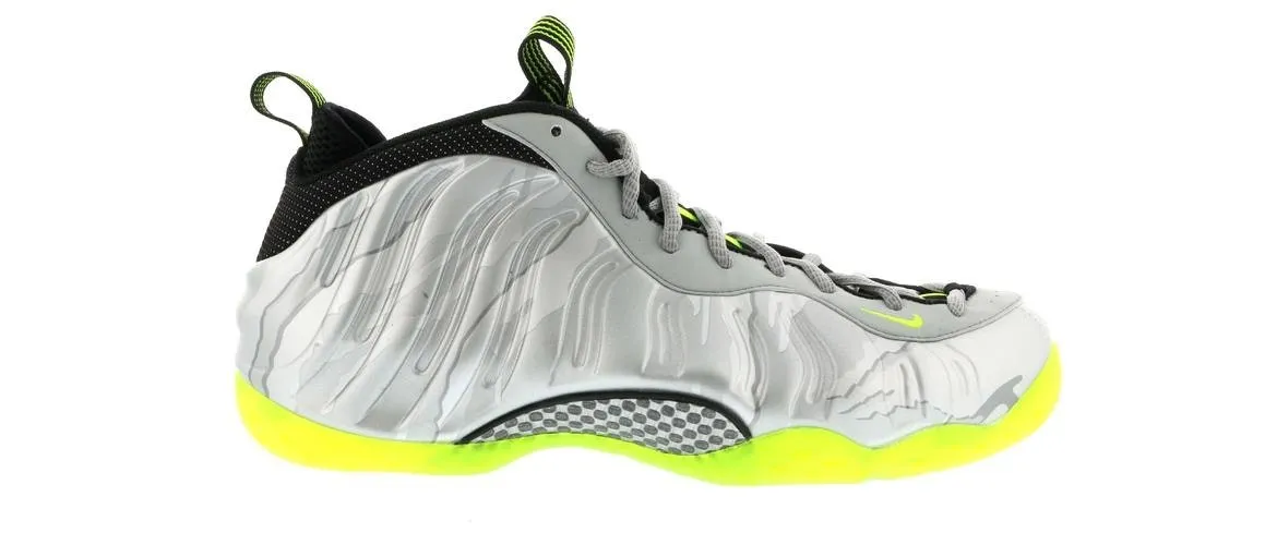 Фото № 1 с приближением к товару «‎Nike Air Foamposite One Silver Volt Camo»