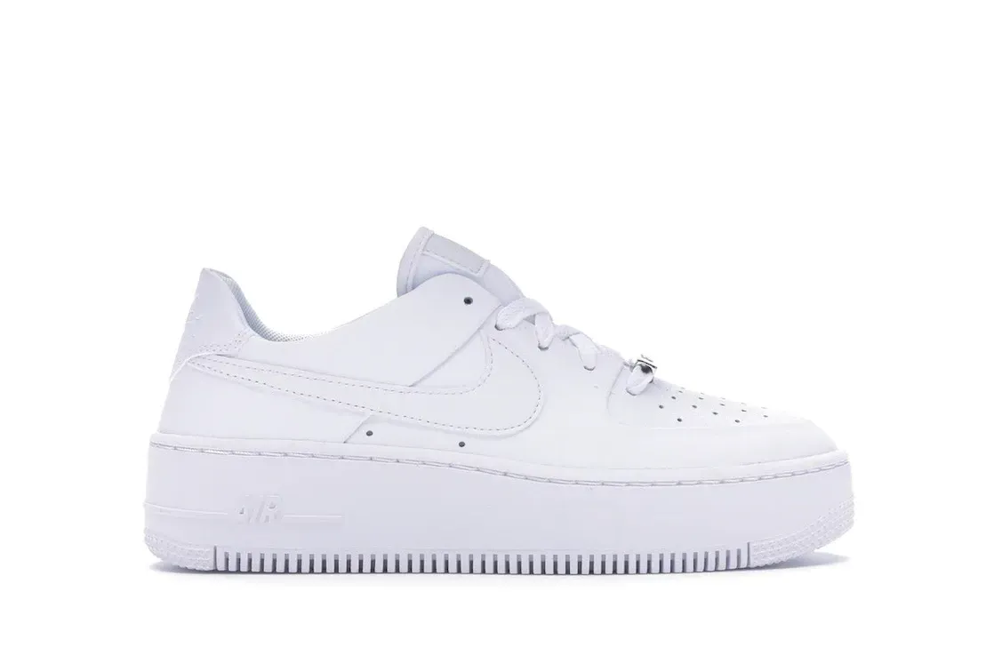 Фото № 1 с приближением к товару «‎Nike Air Force 1 Sage Low Triple White »