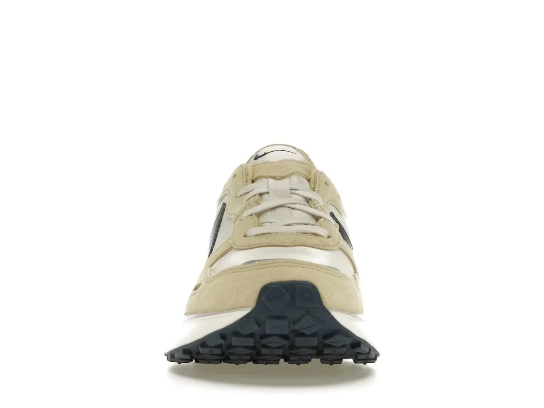 Фото № 2 с приближением к товару «‎Nike Phoenix Waffle»