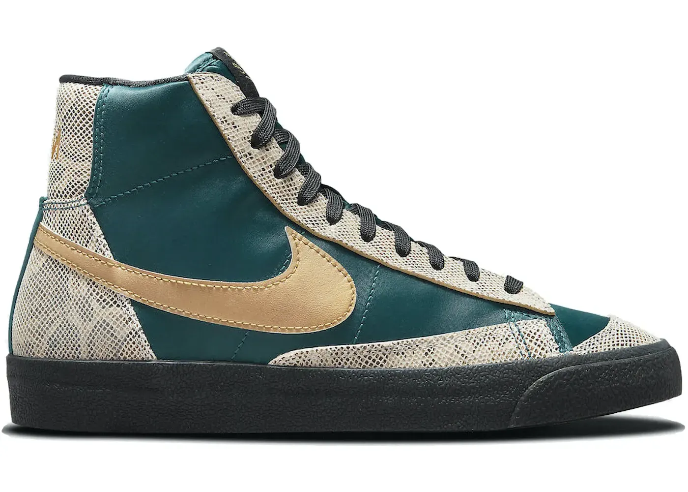 Фото № 1 с приближением к товару «‎Nike Blazer Mid 77 Lucha Libre »