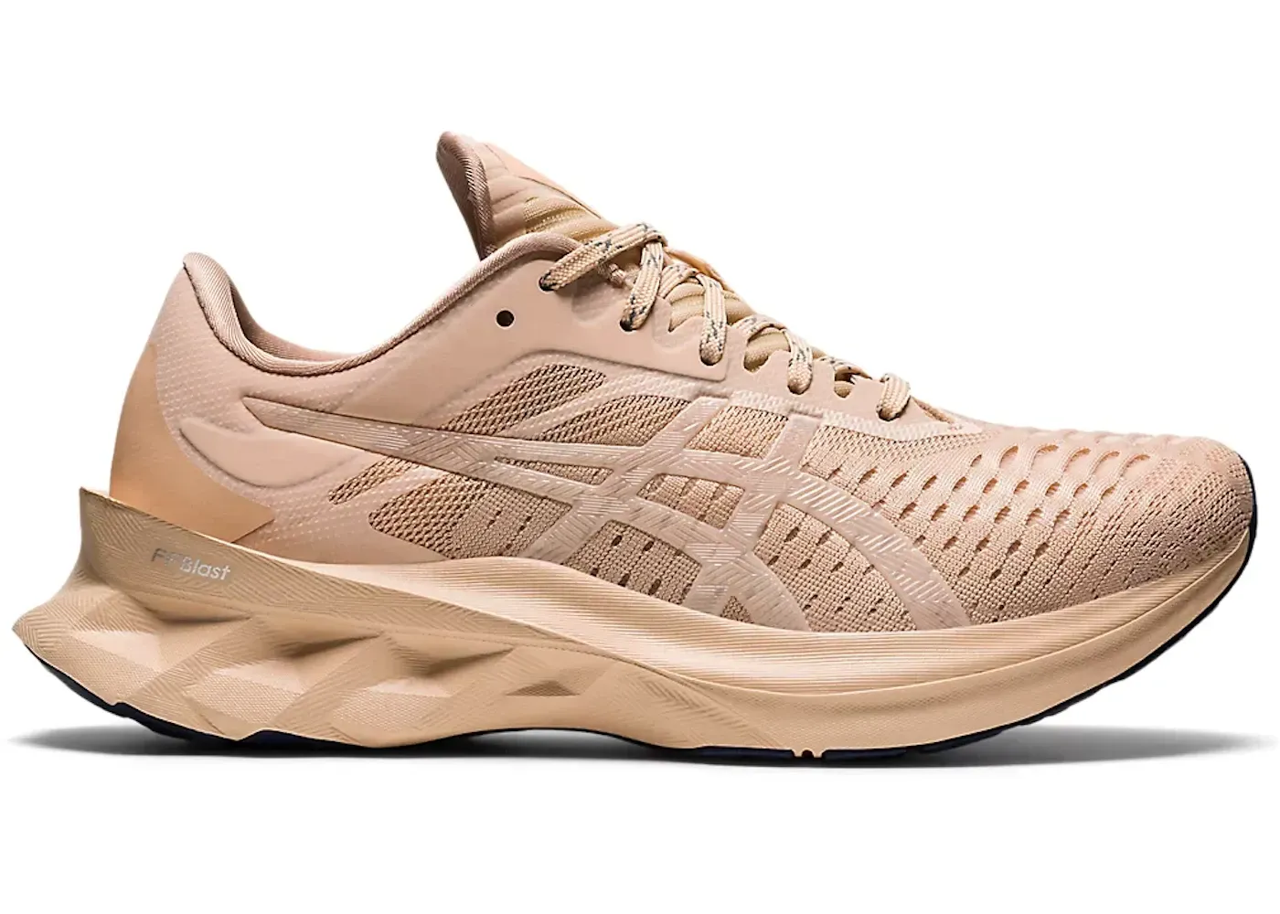 Фото № 1 с приближением к товару «‎ASICS Novablast SNS Cozy Pink »