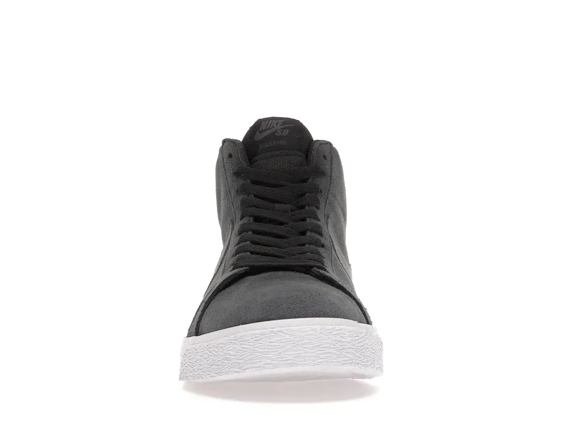 Фото № 2 с приближением к товару «‎Nike SB Zoom Blazer Mid Black Wolf Grey»