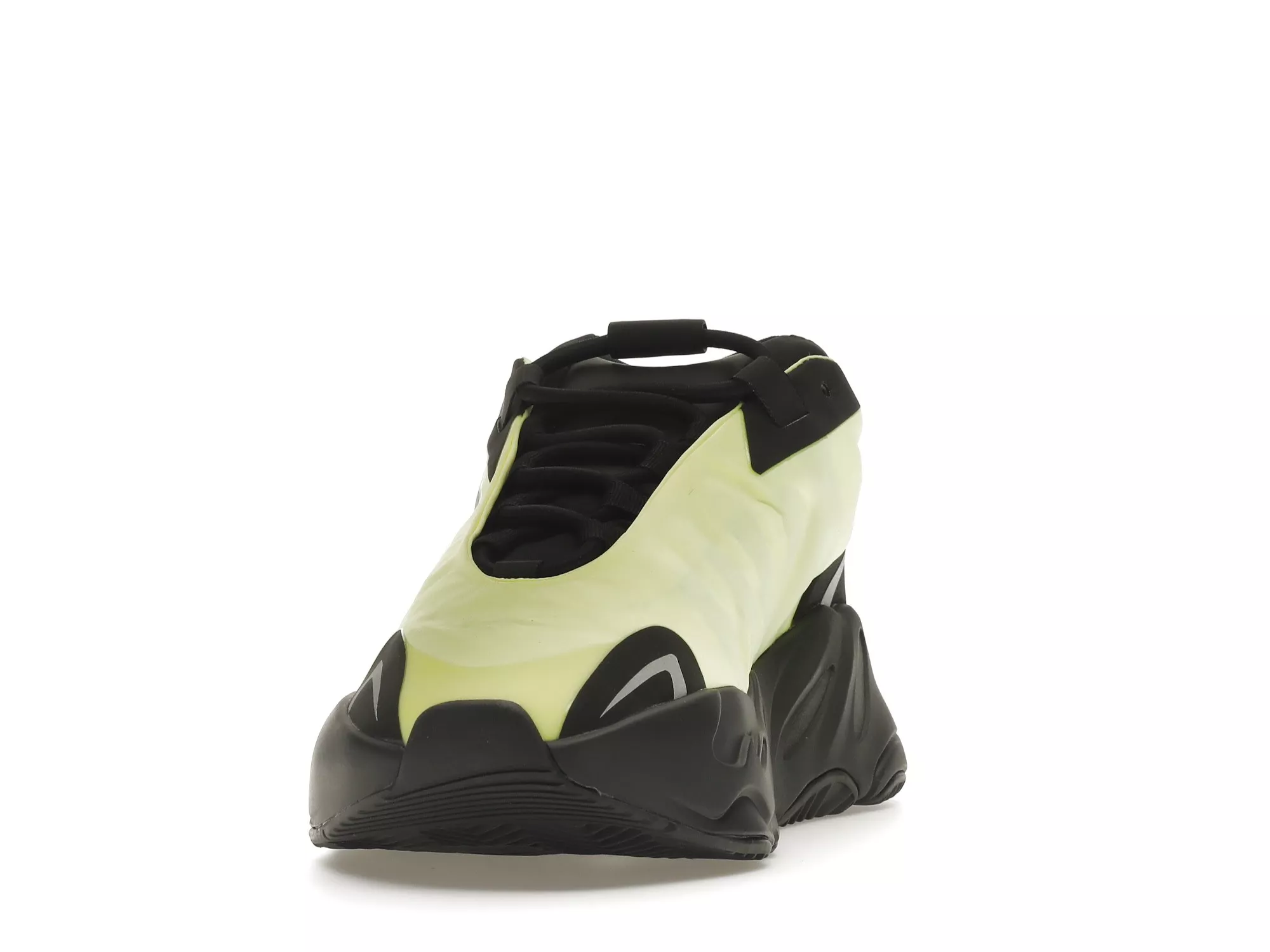 Фото № 4 с приближением к товару «‎adidas Yeezy Boost 700 MNVN Phosphor»