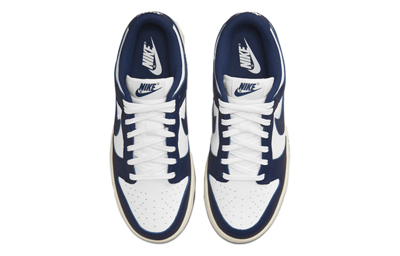 Фото № 4 с приближением к товару «‎Nike WMNS Dunk Low Skate shoes Midnight Navy and White»