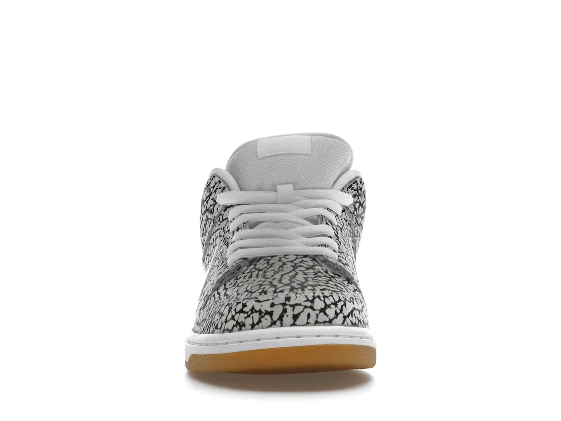 Фото № 2 с приближением к товару «‎Nike SB Dunk Low Road»