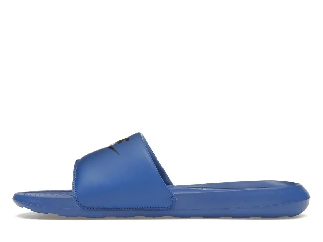 Фото № 3 с приближением к товару «‎Nike Victori One Slide»