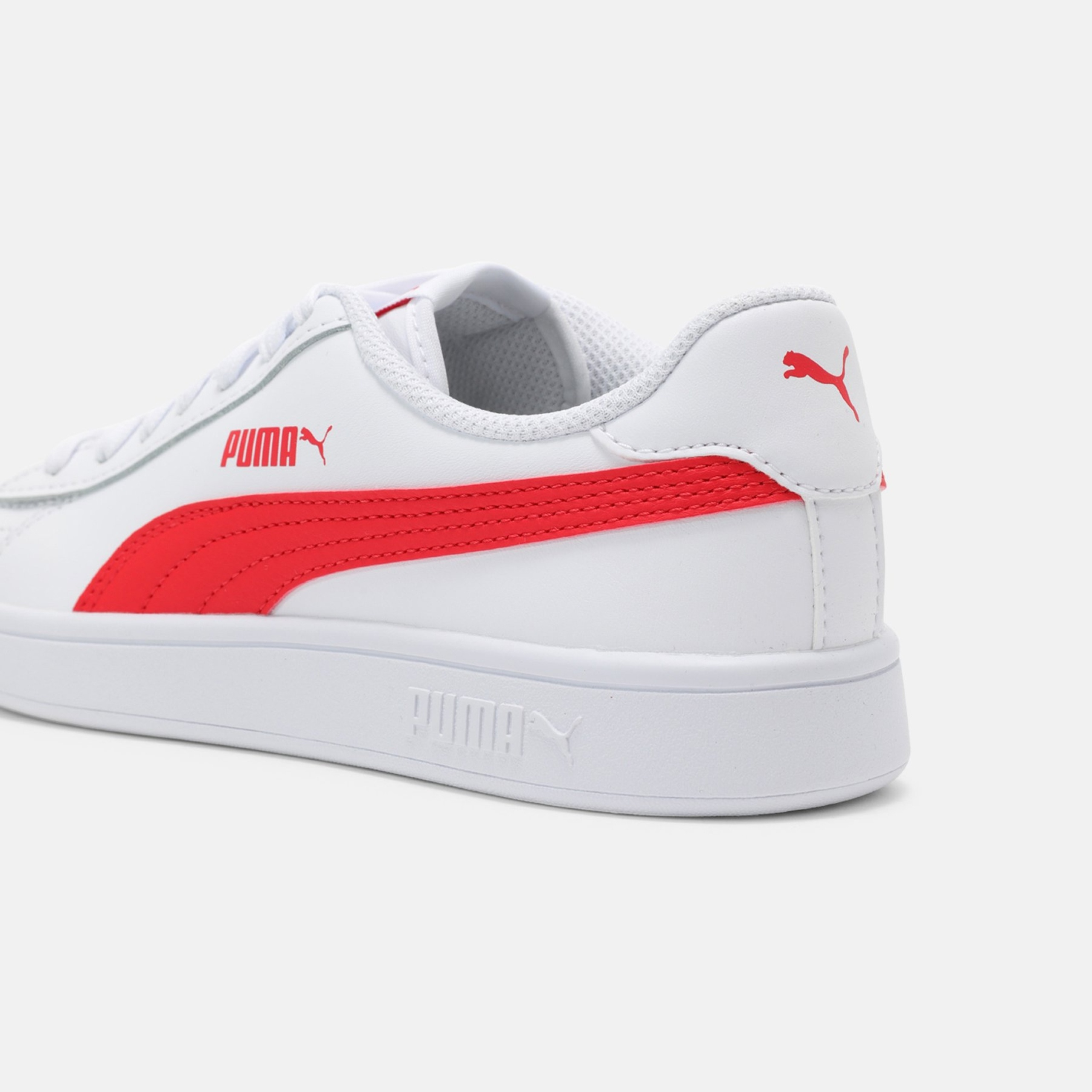 Фото № 4 с приближением к товару «‎Puma Smash »