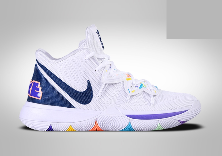 Фото № 1 с приближением к товару «‎Nike Kyrie 5 Have A Nike Day »