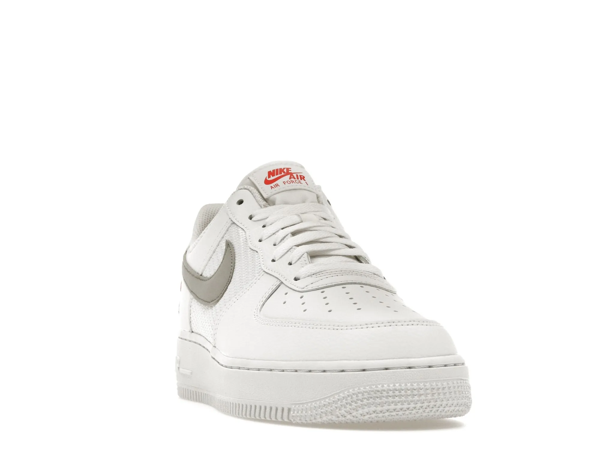Фото № 4 с приближением к товару «‎Nike Air Force 1 Low 07 SE Double Swoosh White Picante»