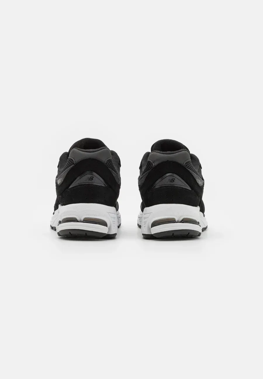 Фото № 3 с приближением к товару «‎M2002 UNISEX»