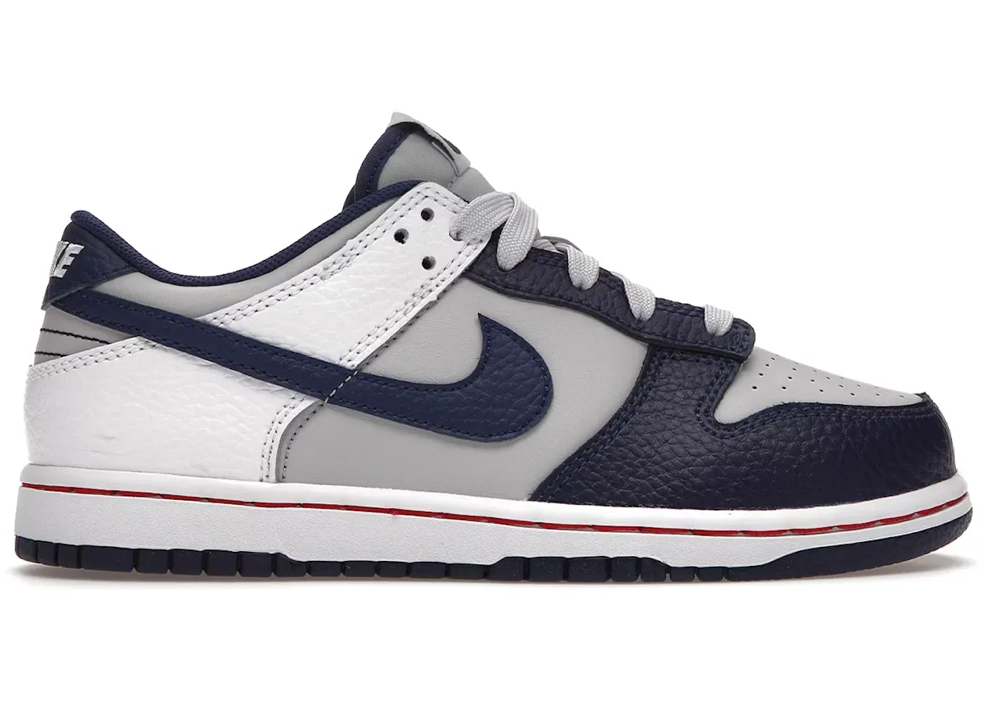 Фото № 1 с приближением к товару «‎Nike Dunk Low EMB»