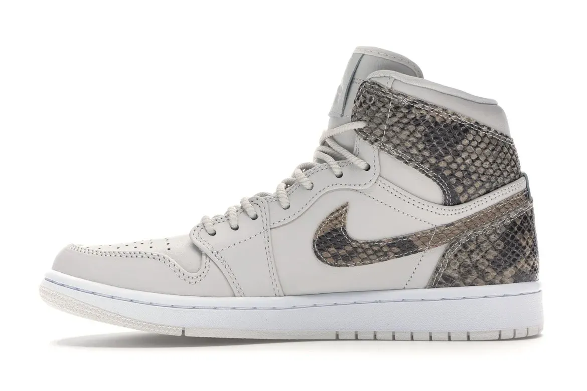 Фото № 3 с приближением к товару «‎Jordan 1 Retro High White Snake »