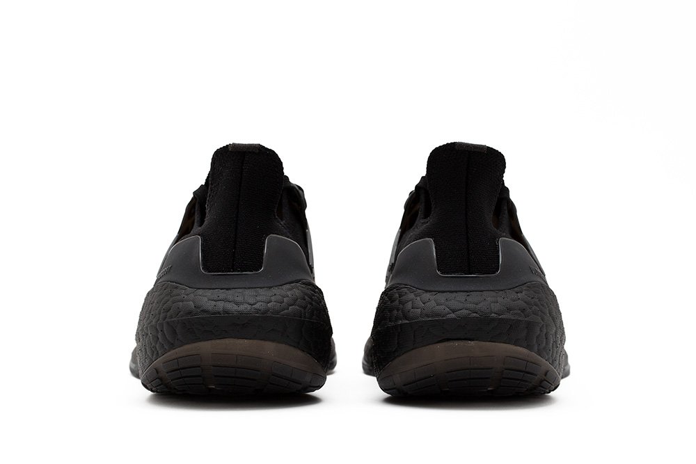 Фото № 4 с приближением к товару «‎Adidas Ultraboost 22 W»