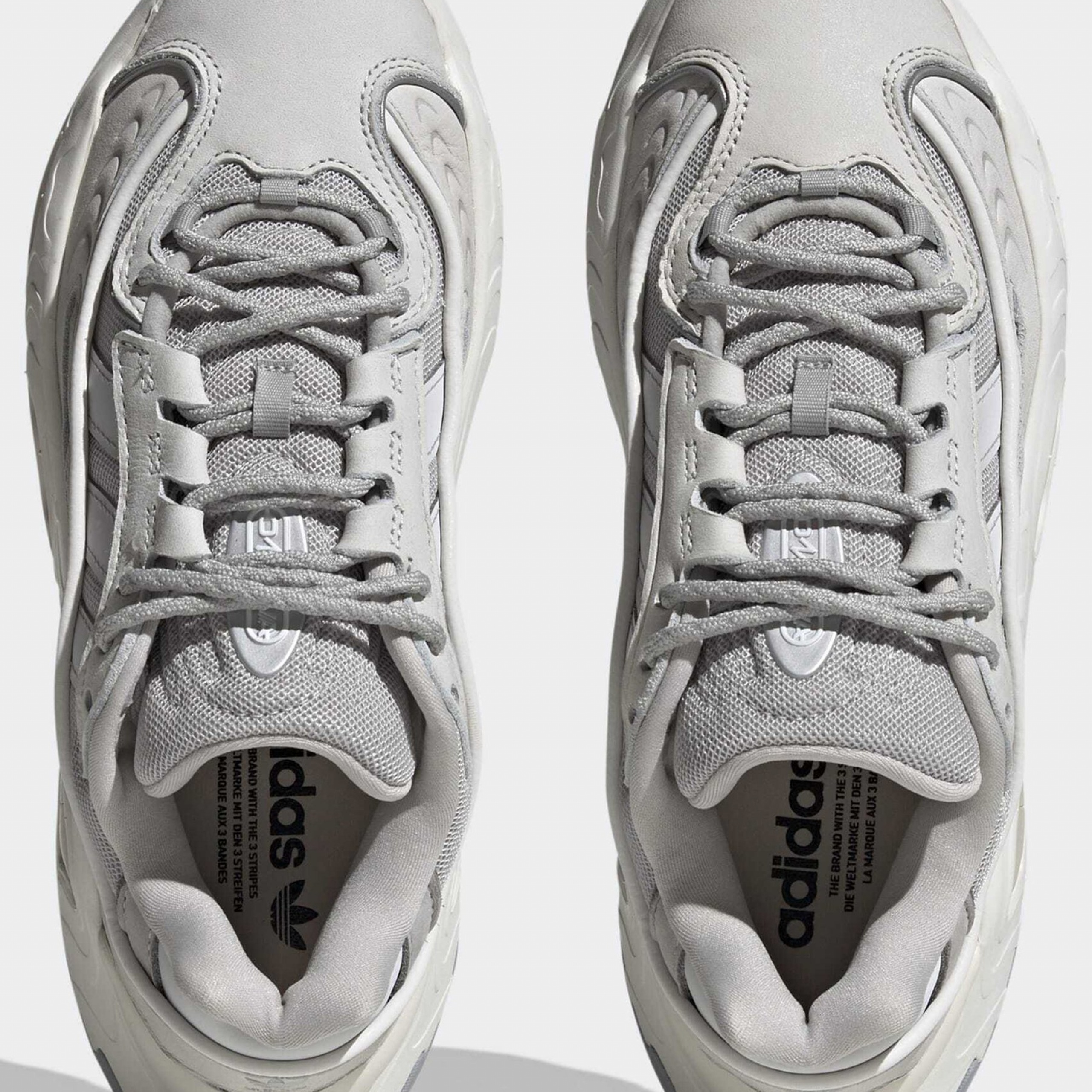 Фото № 3 с приближением к товару «‎Adidas Oznova OZ »