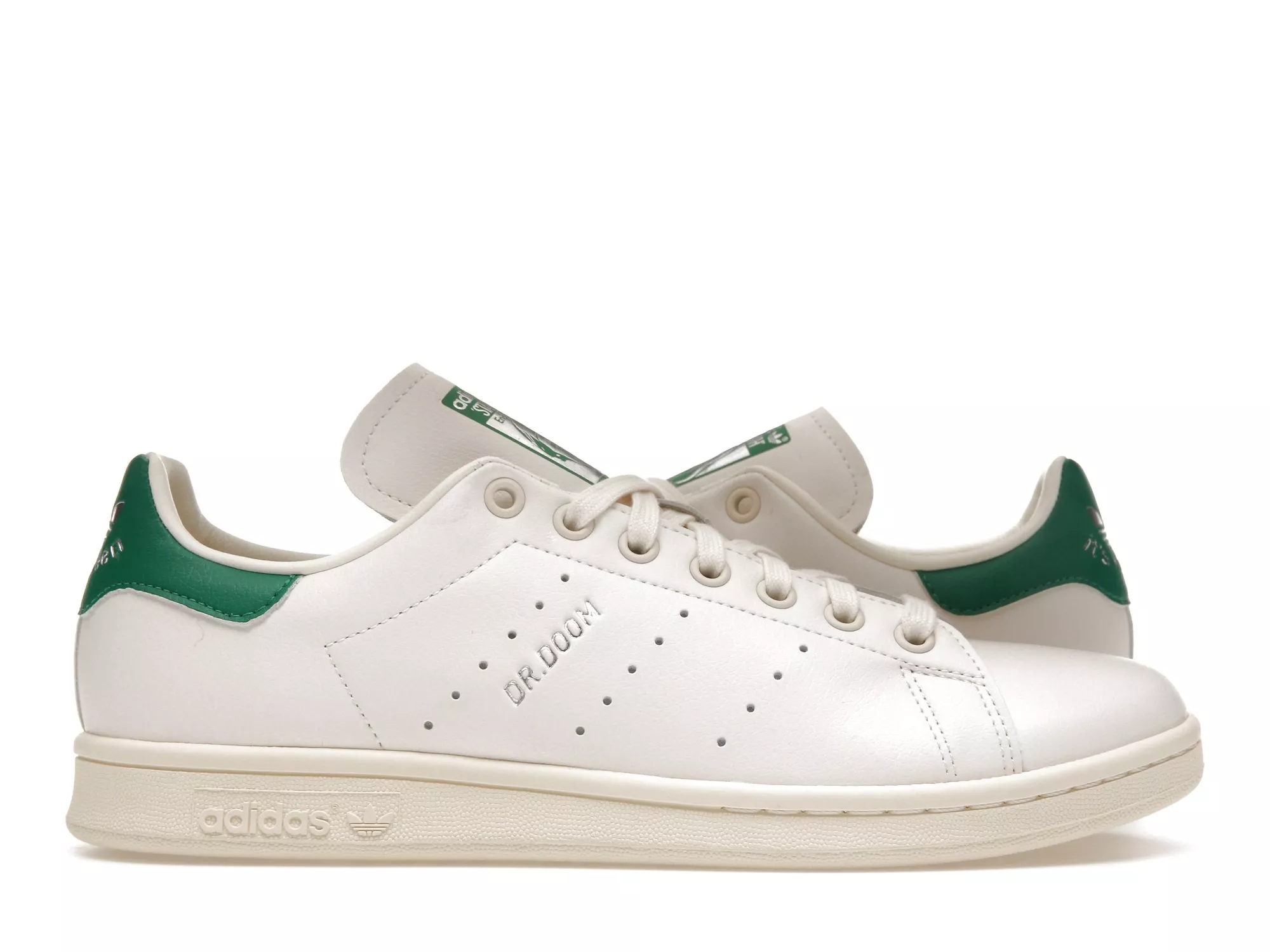 Фото № 1 с приближением к товару «‎adidas Stan Smith Marvel Dr. Doom»
