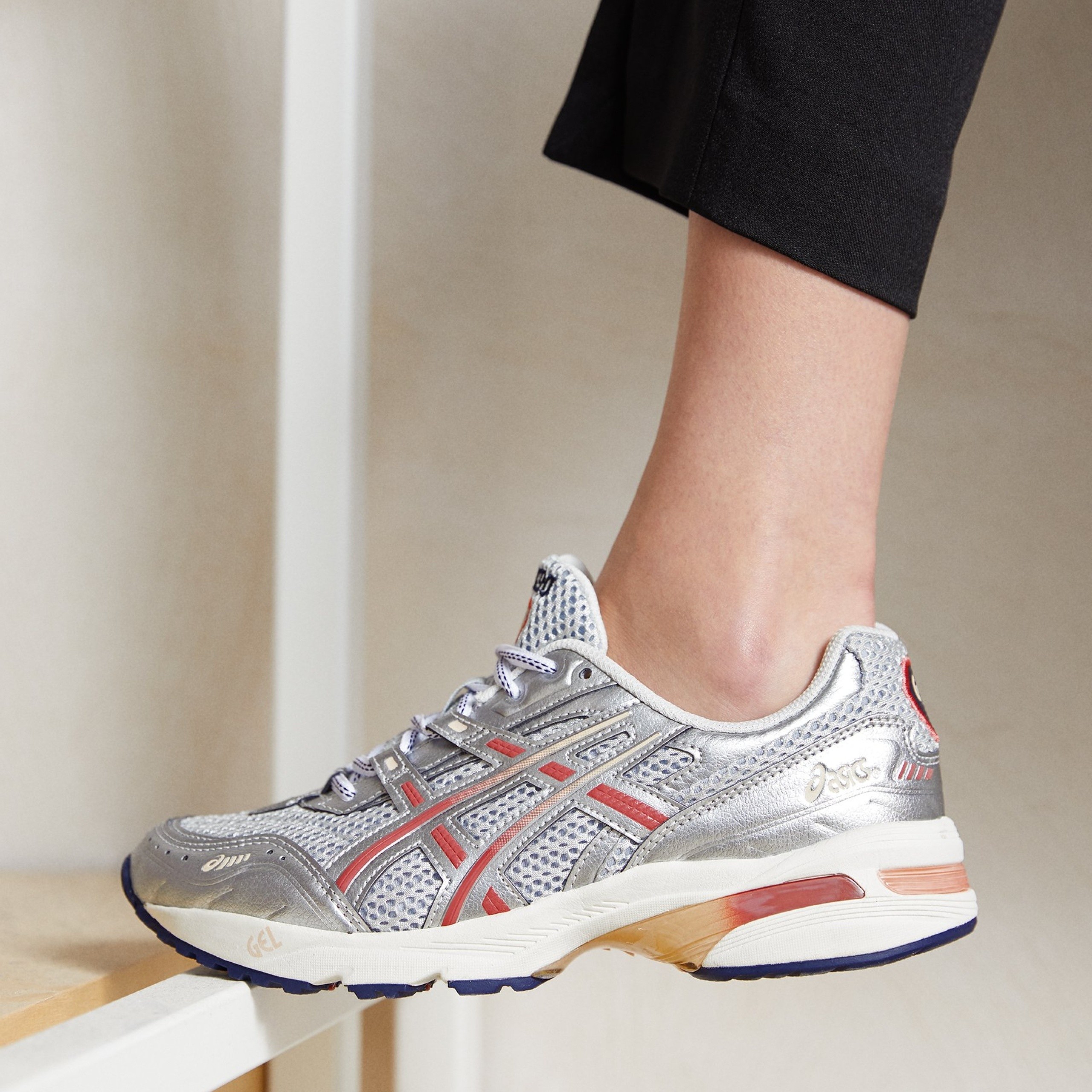 Фото № 3 с приближением к товару «‎Asics Gel-1090 »