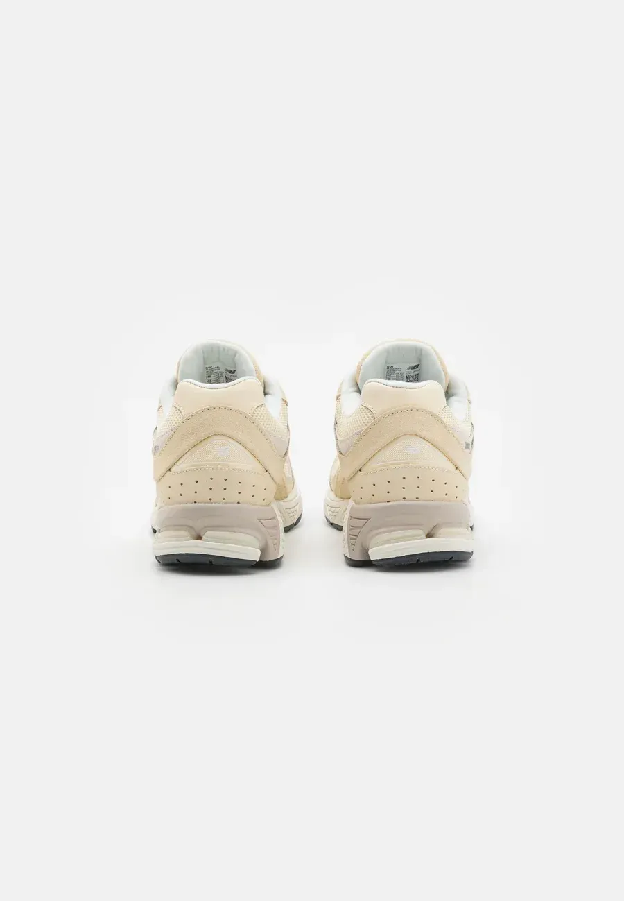 Фото № 3 с приближением к товару «‎M2002 UNISEX»