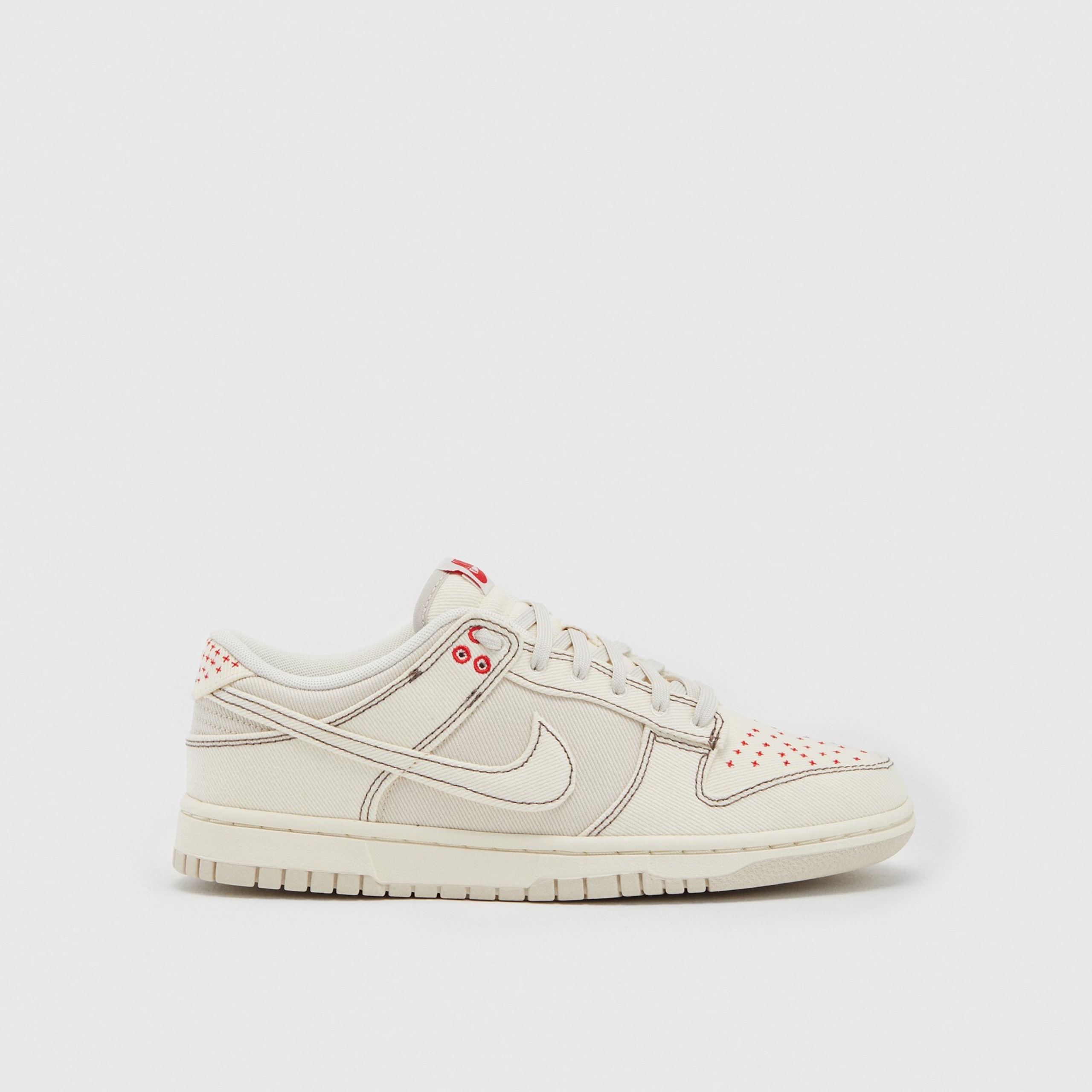 Фото № 2 с приближением к товару «‎Nike Dunk Retro SE DC »