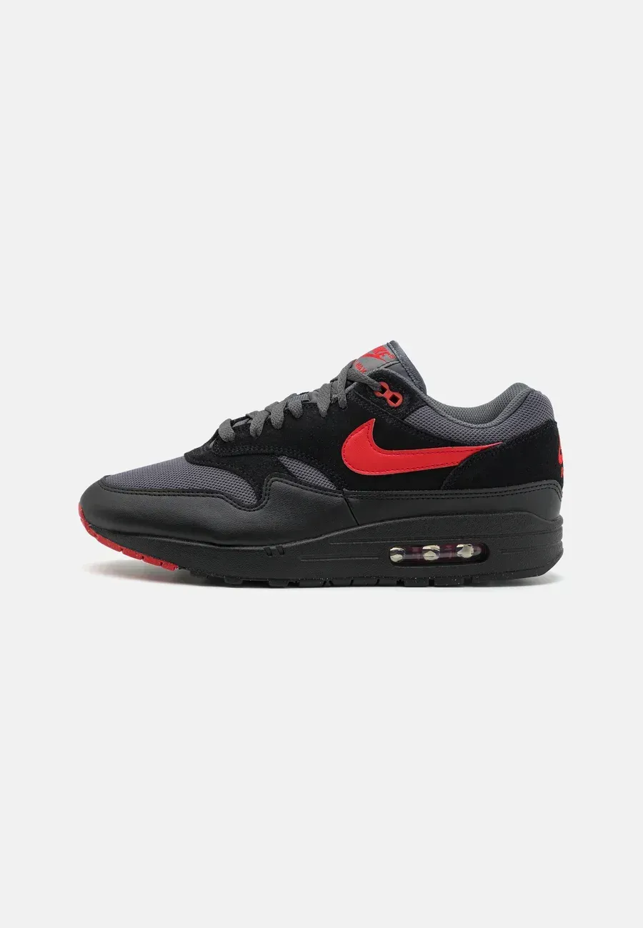 Фото № 1 с приближением к товару «‎AIR MAX 1 »