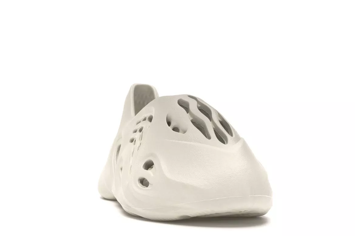 Фото № 3 с приближением к товару «‎adidas Yeezy Foam RNNR Ararat (2020/2022)»