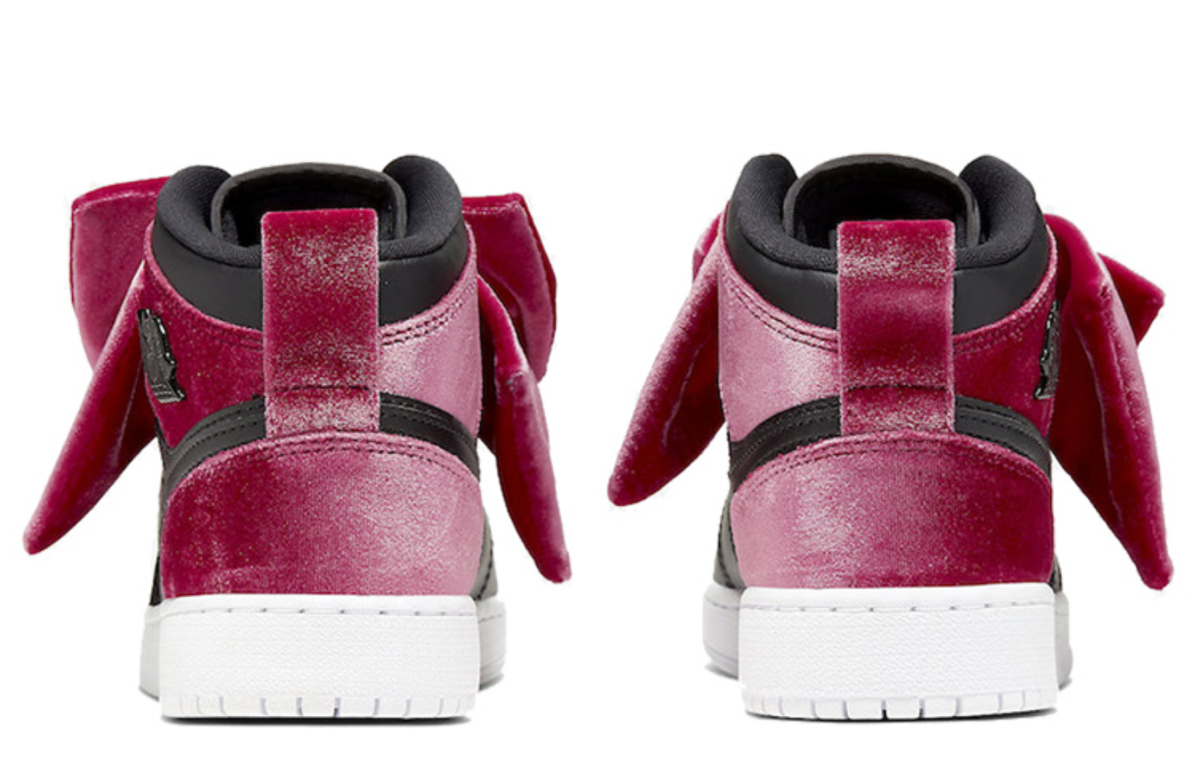 Фото № 4 с приближением к товару «‎Nike Air Jordan 1 Mid Bow Basketball shoes black»