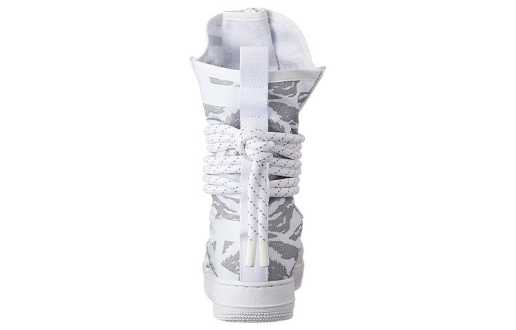 Фото № 4 с приближением к товару «‎Nike SF Air Force 1 High Winter Camo»