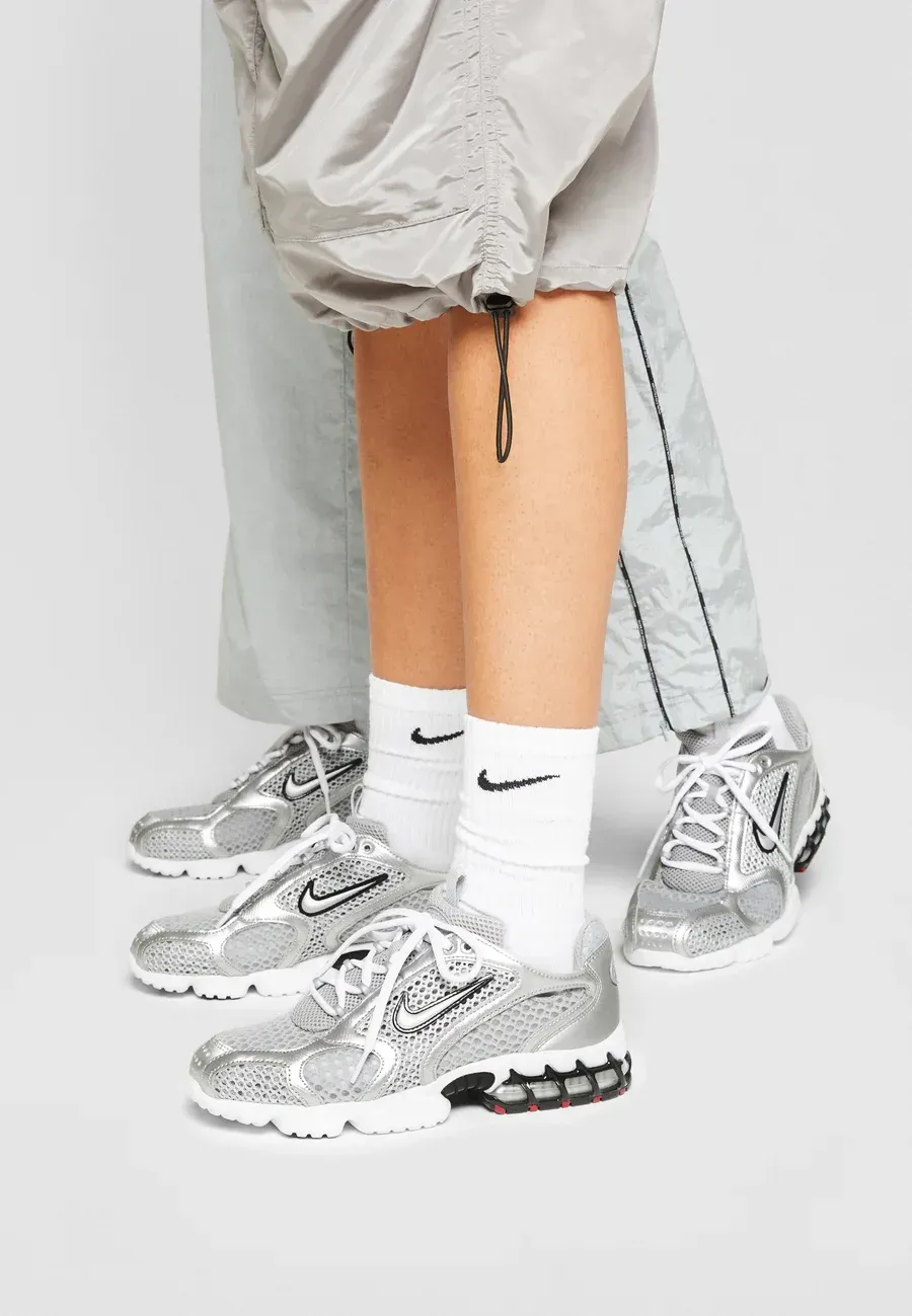 Фото № 4 с приближением к товару «‎AIR ZOOM SPIRIDON CAGE 2 UNISEX»